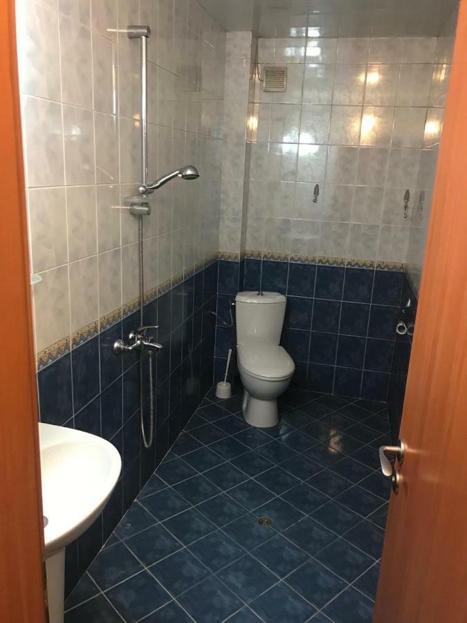 Family Hotel Odessa Sevlievo Buitenkant foto